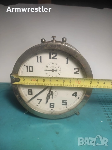 Стар Механичен Часовник , снимка 2 - Антикварни и старинни предмети - 54001066