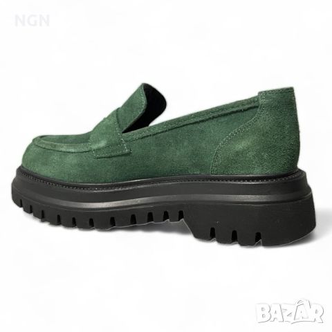 Модерни дамски лоуфъри в тъмно зелен естествен велур с класическа визия , снимка 3 - Дамски ежедневни обувки - 45082733