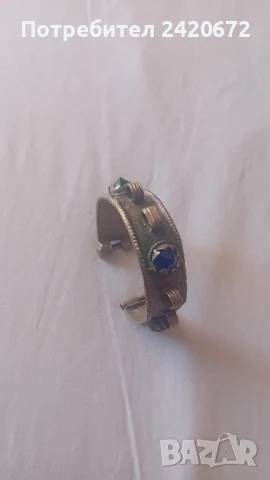 старинна  гривна с камъни, снимка 1