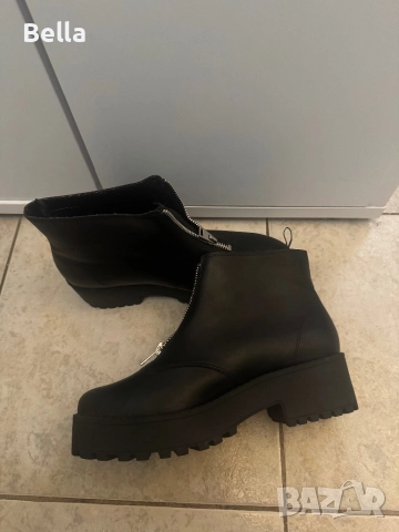 Дамски Боти , снимка 2 - Дамски боти - 52431318