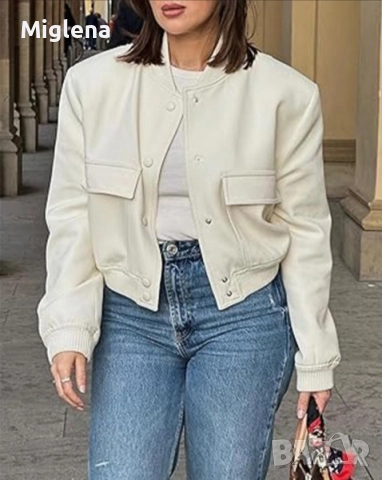 Дамско късо палто 