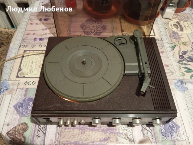 Грамофон Europhon стерео с вграден усилвател , снимка 3 - Грамофони - 54059414
