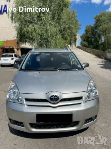 Toyota Corolla Verso 1.8 бензин, 7 места, снимка 12 - Автомобили и джипове - 46394630