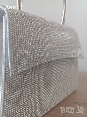 Дамска чанта с кристали и метална дръжка , снимка 3 - Чанти - 50575370