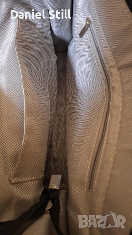 Дамска чанта By Furla Opportunity , снимка 13 - Чанти - 52559166