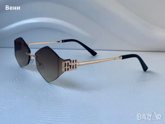 Топ модел дамски слънчеви очила miu, снимка 11 - Слънчеви и диоптрични очила - 49918228