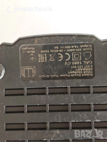 Зарядно устройство BOSCH GAL 1880 CV , снимка 2 - Други инструменти - 52454181
