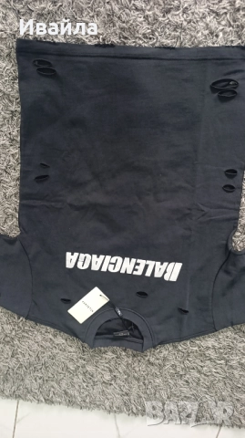 Balenciaga нова тениска с малко дупки , снимка 8 - Тениски - 51794550