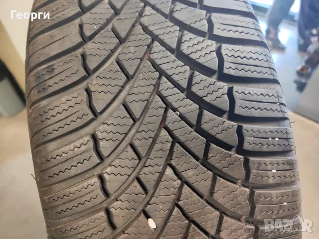 2бр.зимни гуми 205/55/17 Bridgestone, снимка 1 - Гуми и джанти - 49516324