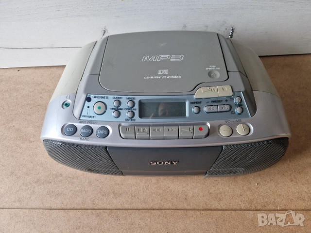Радиокасетофон Sony cfd so3cp, снимка 2 - Радиокасетофони, транзистори - 52890911