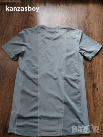 adidas TECHFIT COMPRESSION - страхотна мъжка тениска M КАТО НОВА, снимка 8 - Тениски - 51262203