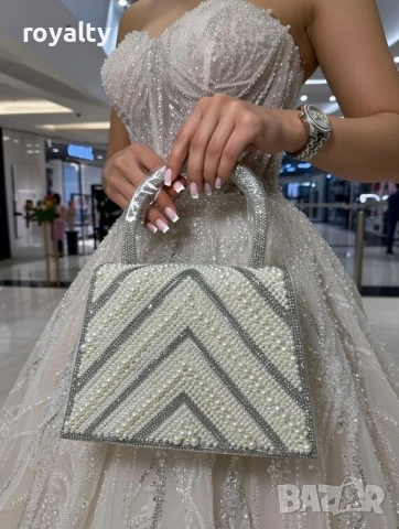 Дамска чанта - бяло със сребристо, снимка 3 - Чанти - 53282559