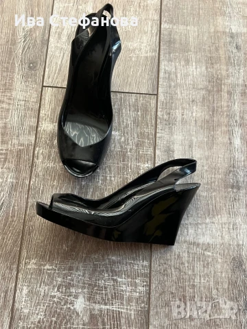 Нови Италия черни силиконови сандали излята платформа , снимка 3 - Пантофи - 49813706