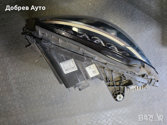 Десен необорудван фар за Mercedes C Class W205  - A 205 906 28 04, снимка 2 - Части - 54236725