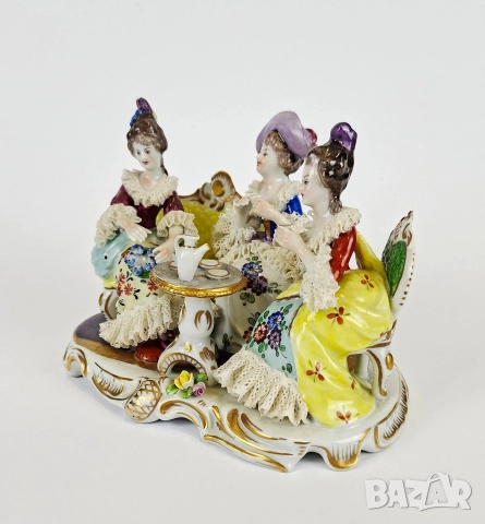 Порцеланова фигурка на три дами на кафе - Volkstedt, снимка 2 - Статуетки - 52656234