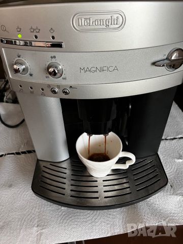 Delonghi Magnifica ПЕРФЕКТНО СЪСТОЯНИЕ!, снимка 4 - Кафемашини - 45236792