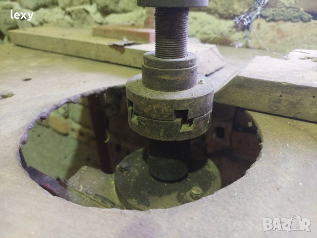 Продавам фреза за дърво – Елпром Троян, снимка 3 - Други инструменти - 51691600