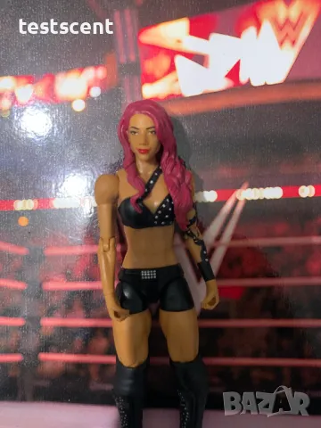 Екшън фигура WWE Sasha Banks Саша Банкс играчка Elite Series Mattel figure Black Mercedes Mone, снимка 6 - Колекции - 48747449