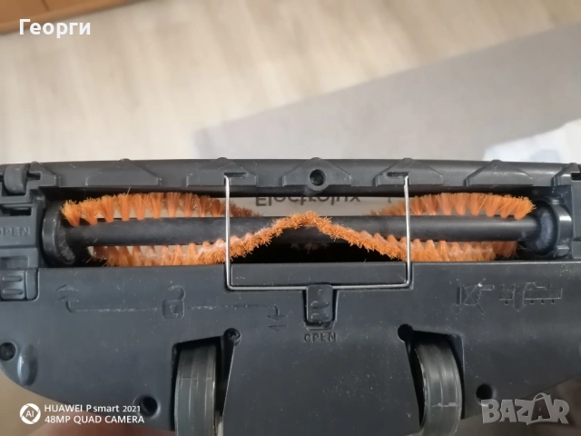 Безкабелна прахосмукачка Electrolux, снимка 4 - Прахосмукачки - 53366293