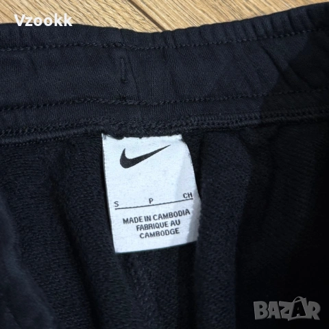 Дамско долнище Nike Club | S размер, снимка 4 - Спортни дрехи, екипи - 53697250