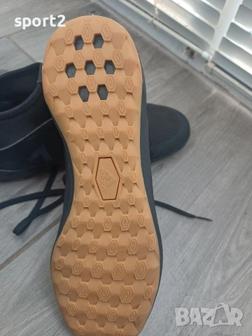 Нови Оригинални маратонки Адидас Adidas номер 41, снимка 3 - Маратонки - 53442683