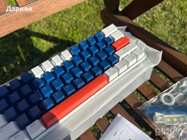 Механична клавиатура T-Wolf T60 / 60% Form factor / Cherry MX Blue Switches / USB-C, снимка 4 - Клавиатури и мишки - 53541584