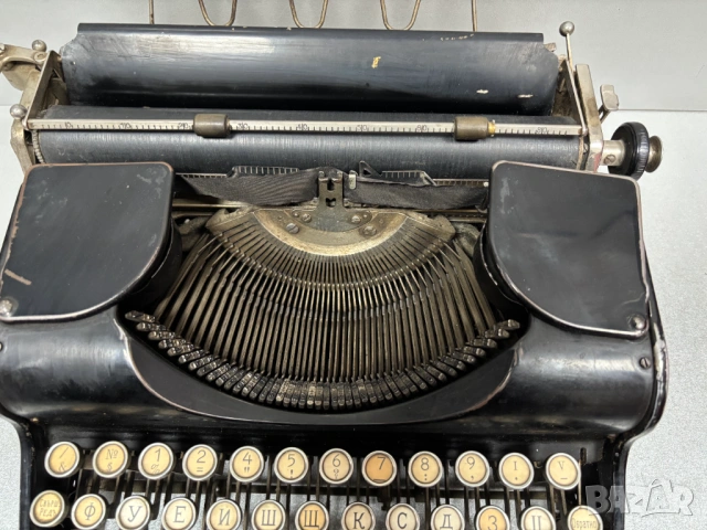 Стара Пишеща Машина Olympia Büromaschinenwerke A.G. 1935–1936 г, снимка 3 - Антикварни и старинни предмети - 53467634