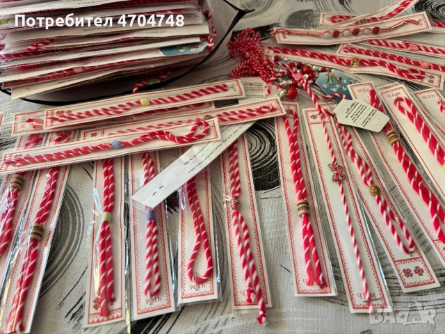 Различни мартеници близо 500 броя, снимка 2 - Нумизматика и бонистика - 53474467