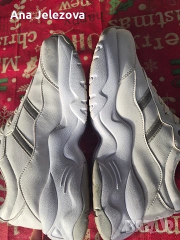 бели маратонки , снимка 5 - Маратонки - 53306317