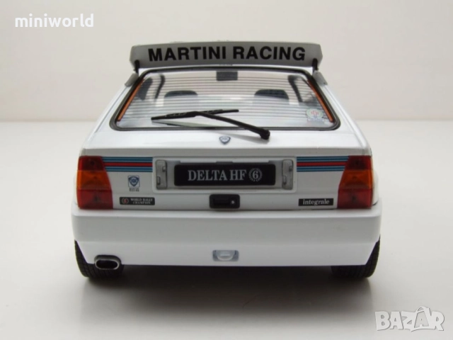 Lancia Delta HF Integrale Evo 1 Martini 6 1992 - мащаб 1:18 на Solido моделът е нов в кутия, снимка 6 - Колекции - 52153136