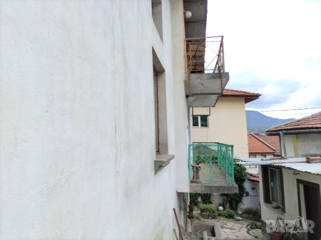 Продавам къща в гр. Смолян, кв. Долно Райково, снимка 3 - Къщи - 52179850