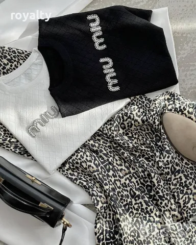 Miu Miu дамски тениски Различни цветове , снимка 3 - Тениски - 49698270