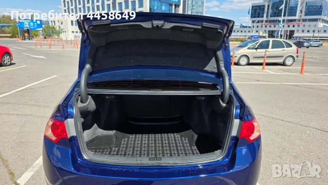 Продавам отличен автомобил, снимка 10 - Автомобили и джипове - 51119113