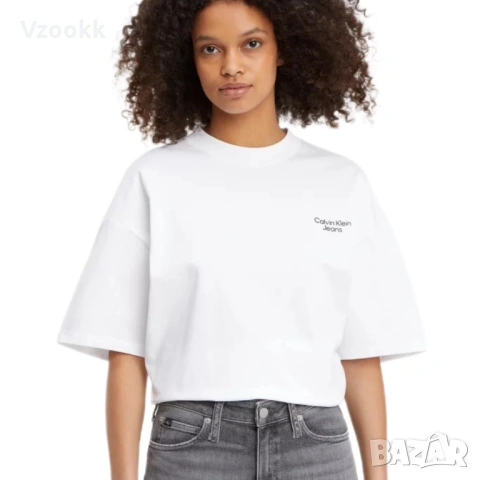 Дамска тениска Calvin Klein oversized | M размер, снимка 2 - Тениски - 53712788