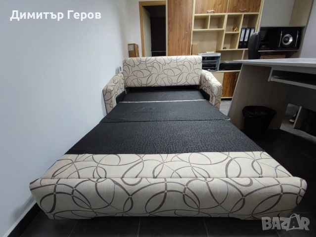 Разтегателен Диван (сгънат 140/90/80см.) Като НОВ, снимка 6 - Дивани и мека мебел - 52264221