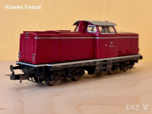 Дизелов локомотив Roco 69417  DB V100 BR 212 1:87 DC влак, влакче, снимка 6 - Влакчета, самолети, хеликоптери - 53749088