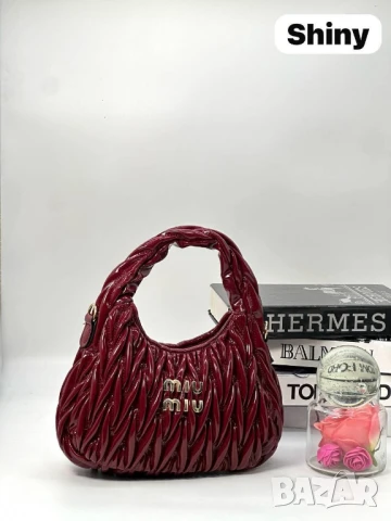 чанти Miu Miu , снимка 2 - Чанти - 50580437