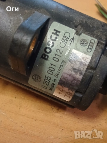 Потенциометър газ за Фолксваген Голф 3 и Пасат В4 0 205 001 012, снимка 2 - Части - 53705280