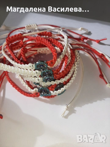 Плетени гривни -Мартеници, снимка 3 - Гривни - 53117914
