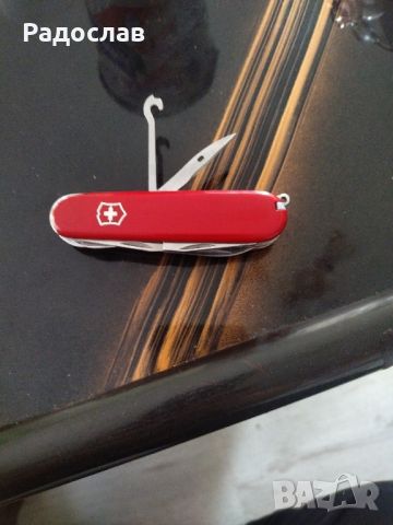 Продавам Victorinox оригинално ножче с 11 функционалности, снимка 4 - Ножове - 45267051