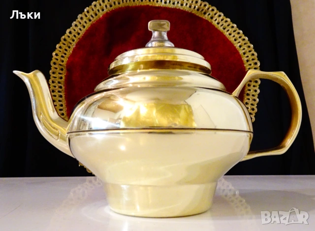 Бронзов чайник,кана за греяна ракия,греяно вино. , снимка 2 - Антикварни и старинни предмети - 54101426