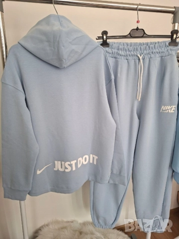 дамски екипи Nike , снимка 9 - Спортни екипи - 51564201