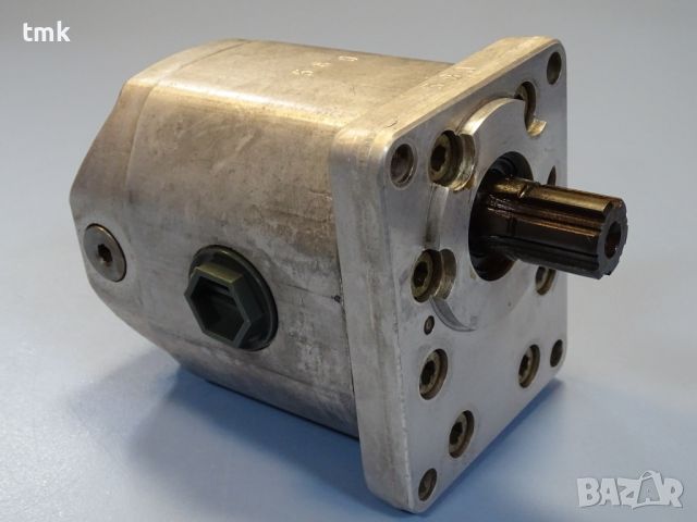 Хидромотор ORSTA 20/16 TGL-10860, снимка 2 - Резервни части за машини - 45727763