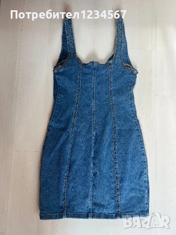 Нова оригинална рокля GUESS- деним реална цена 500 лв, снимка 6 - Рокли - 51220158