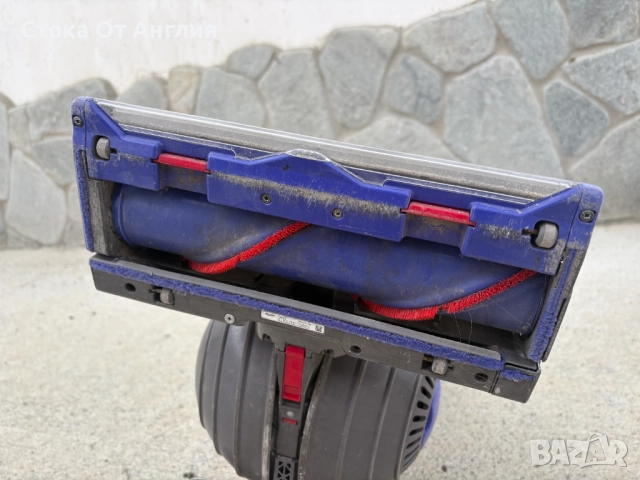 Прахосмукачка - Dyson DC 50 / 700 W, снимка 8 - Прахосмукачки - 36727062