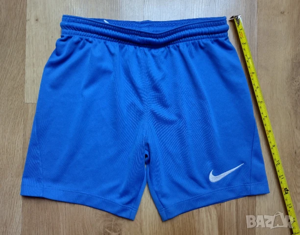 Red Bull Leipzig / NIKE - детски футболен екип, снимка 10 - Детски тениски и потници - 50943680