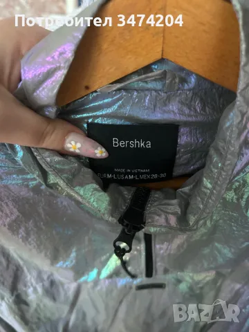 Продавам блуза от BERSHKA , снимка 3 - Блузи с дълъг ръкав и пуловери - 49325481