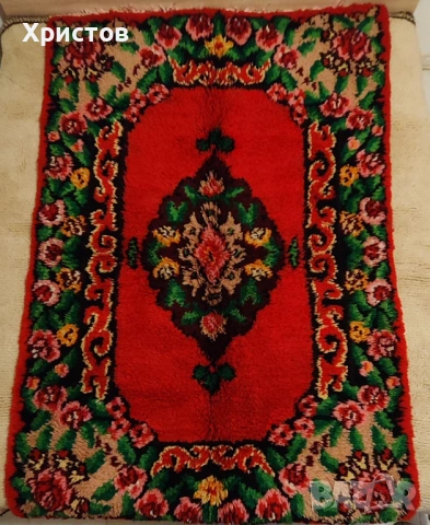 Китеници от вълна, снимка 3 - Покривки за легло - 53659399