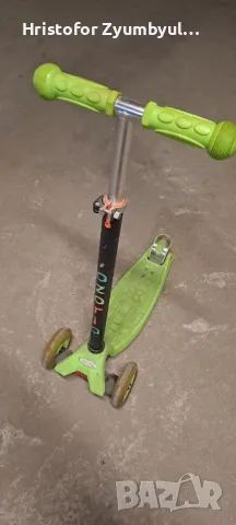 Детска тротинетка (подарък още една), снимка 1
