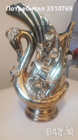 Прекрасни порцеланови вази. 